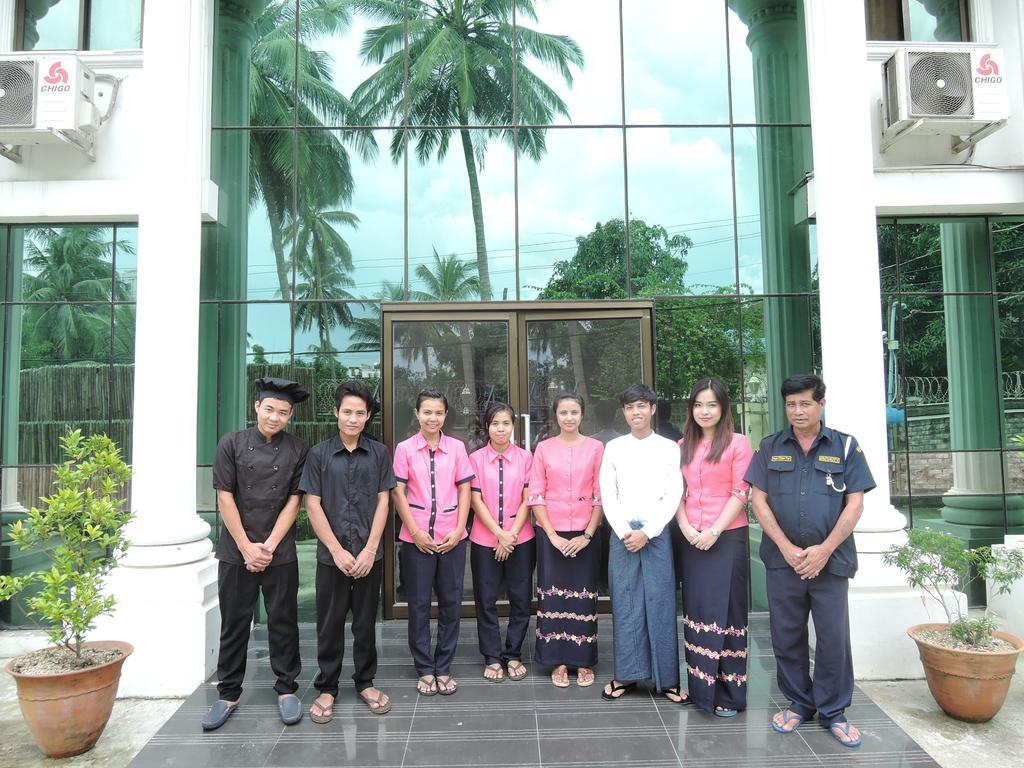 Aye Chan Thar Hotel Yangon Exterior foto